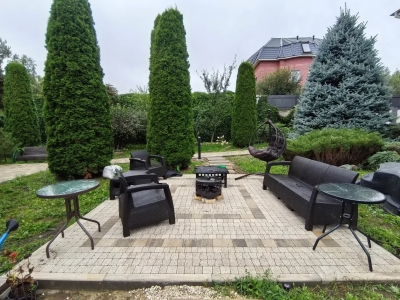 Раскладка брусчатки Steingot "Новый Город" в цвете "Штайн Хром", "Классика Арко" в цвете "Бьянко Неро"